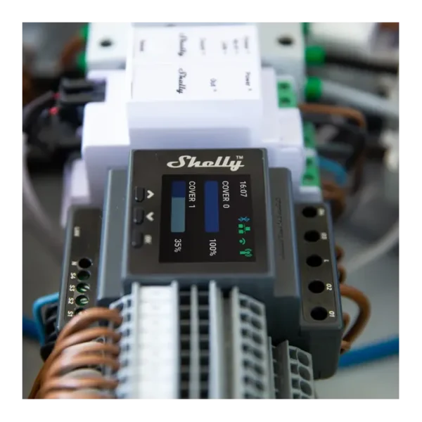 Le Shelly Pro Dual Cover / Shutter PM est un relais intelligent pour automatiser les volets et stores via Wi-Fi et LAN.