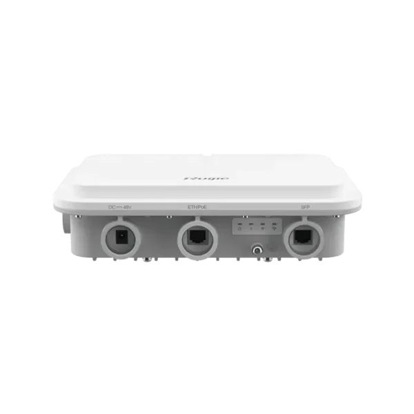 Le RG-AP680(CD) est un point d'accès sans fil haute puissance conçu pour l'extérieur, offrant une connectivité Wi-Fi 6 avec des débits allant jusqu'à 2.402 Gbps pour des performances exceptionnelles dans des environnements extérieurs.