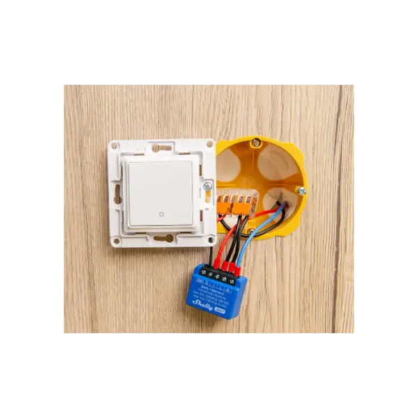 Le Shelly 1 Mini Gen3 212link est un interrupteur intelligent compact et puissant qui permet de contrôler les appareils électriques via une application mobile, tout en étant compatible avec divers assistants vocaux et systèmes domotiques.