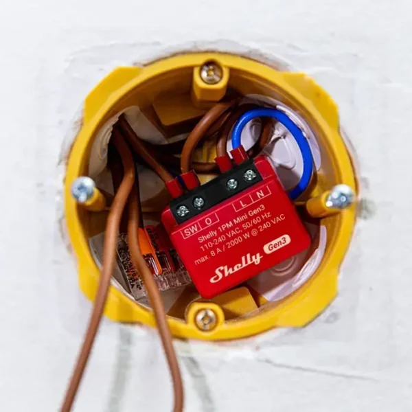 Le Shelly 1PM Mini Gen3 est un interrupteur intelligent compact conçu pour contrôler et surveiller des appareils électriques via Wi-Fi, tout en optimisant la gestion de l'énergie.