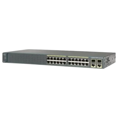 Switch Cisco Catalyst WS-C2960+24TC-S avec 24 ports Fast Ethernet et 2 uplinks combo.